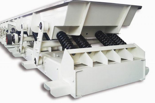 連桿振動輸送機（完全平衡式連桿振動輸送機、彈性連桿式振動輸送機）的優勢特征